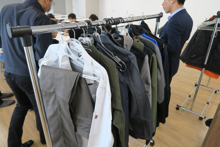 商品説明会の様子